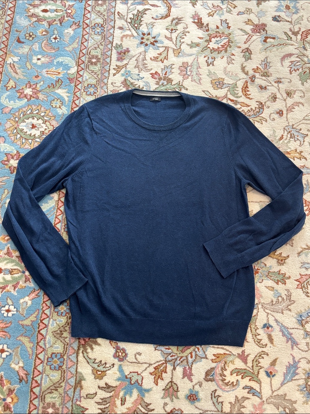 Navy Blue Kiton crewneck men’s sweater size large
